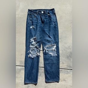 American Eagle Jeans for women. High waisted in the size 4 Long.